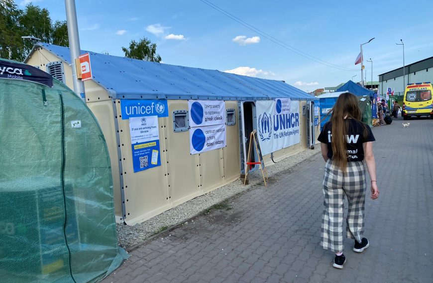 RHUs helping to ensure essential services are provided to Ukrainian refugees at Polish border